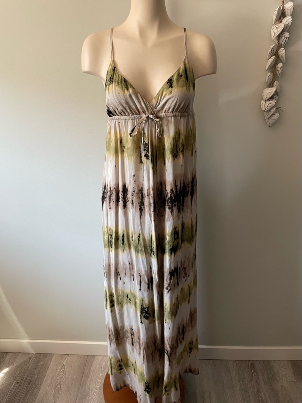 Akualani Boho Maxi Sun Dress Tie Dye Empire Waist Green Earthy Hawaiian Medium